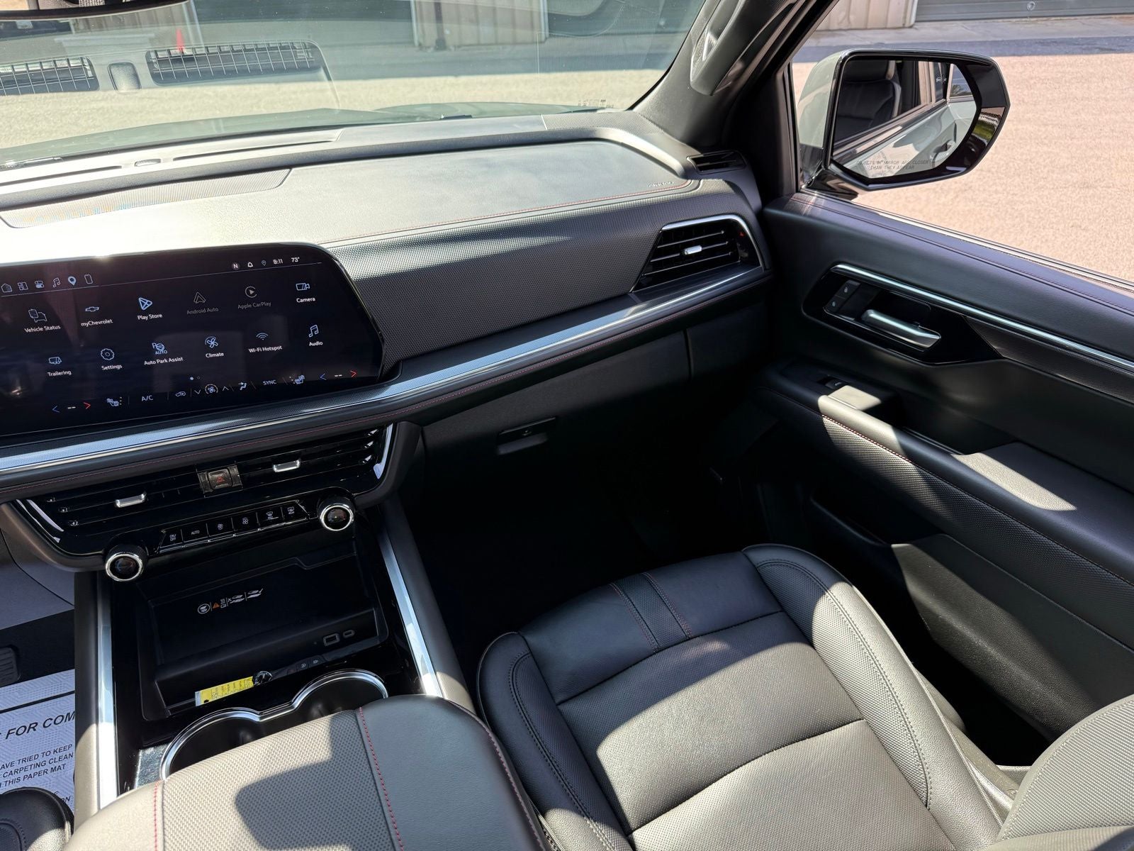 2025 Chevrolet Suburban RST