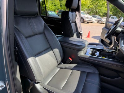 2025 Chevrolet Suburban RST