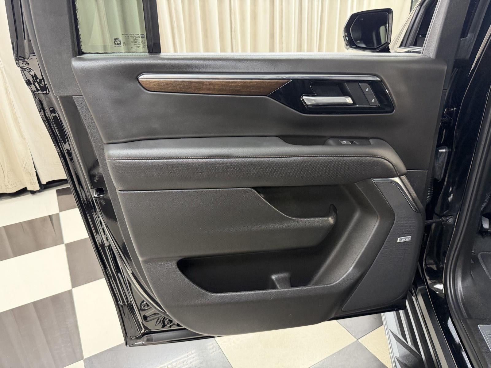 2025 Chevrolet Suburban High Country