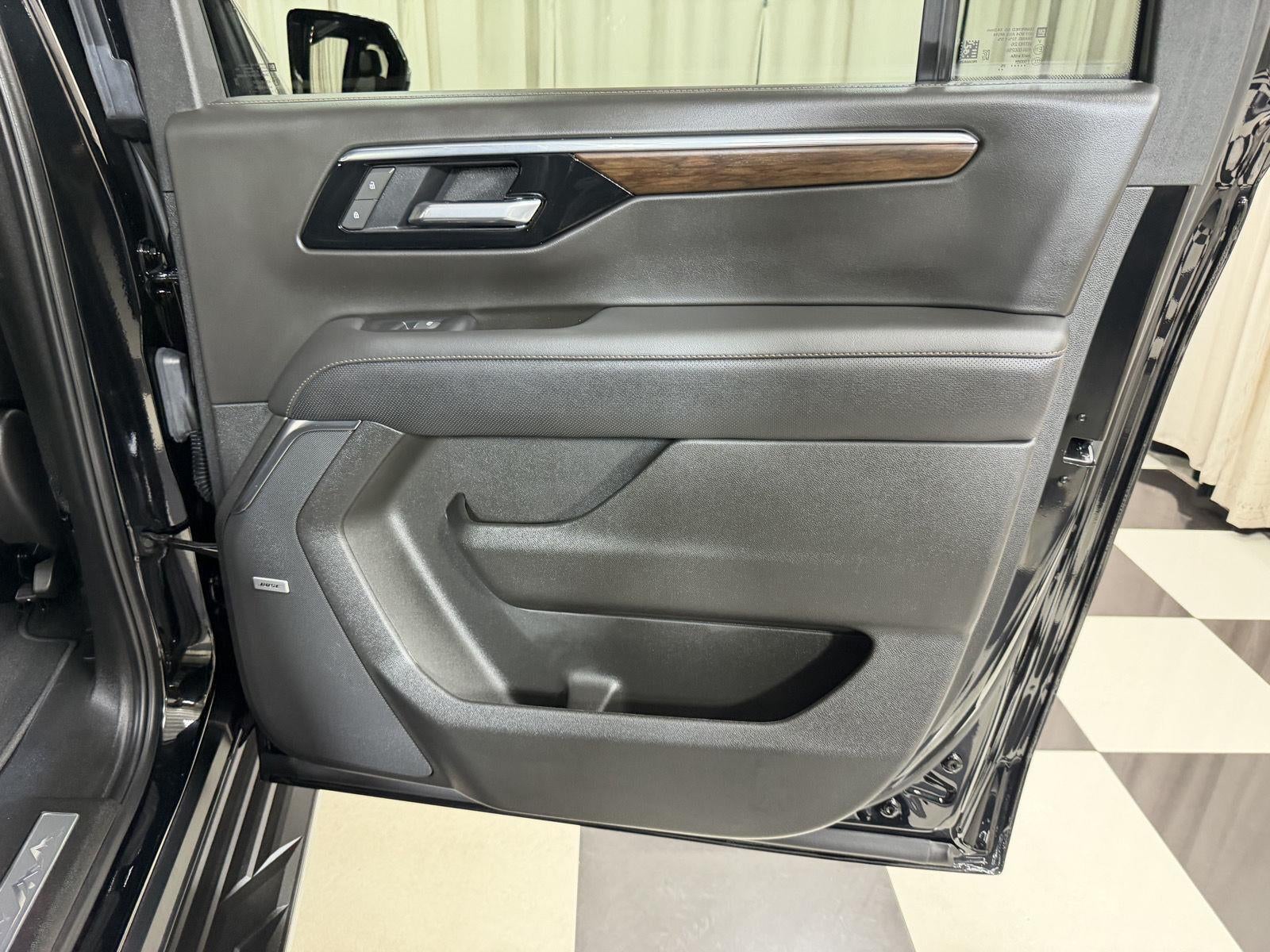 2025 Chevrolet Suburban High Country
