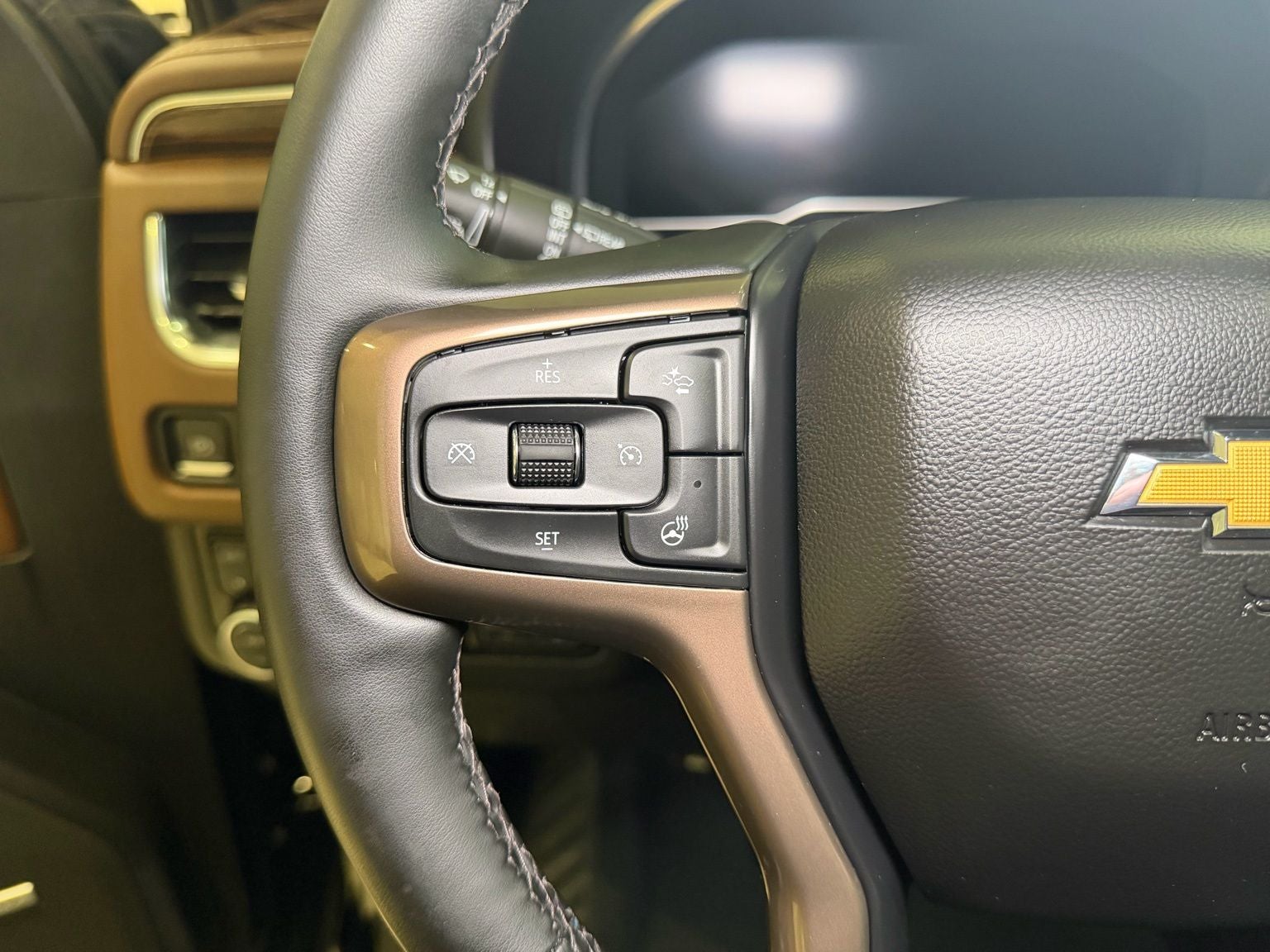 2023 Chevrolet Suburban High Country