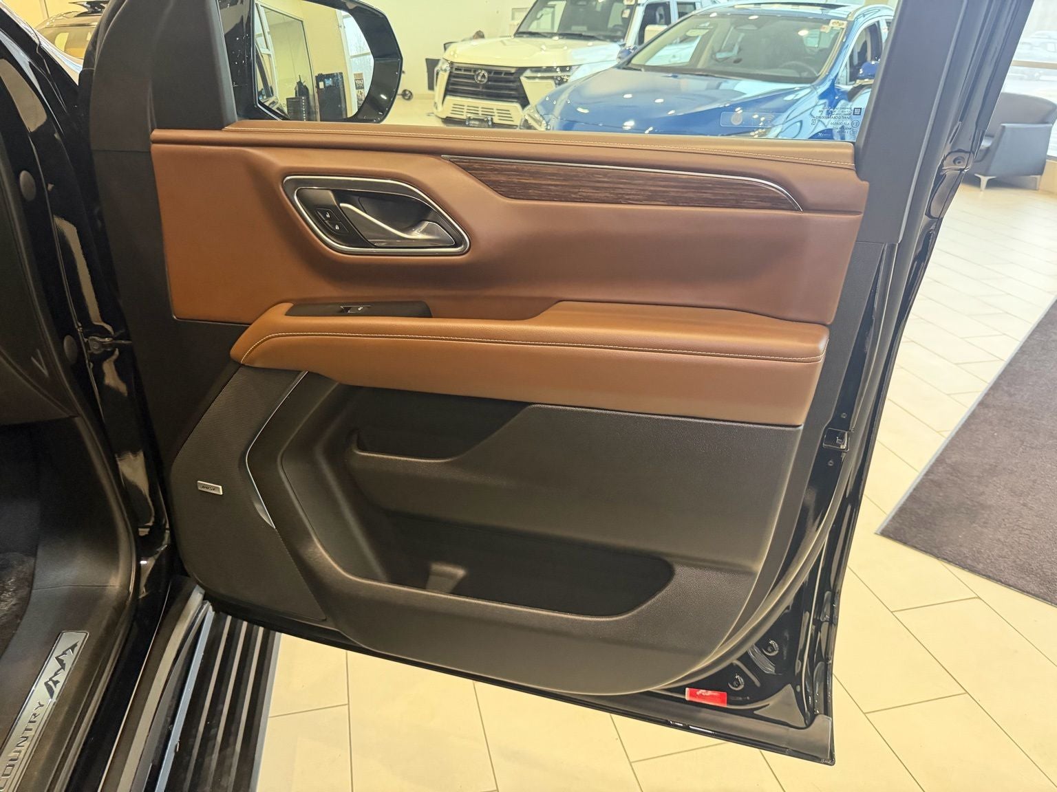 2023 Chevrolet Suburban High Country