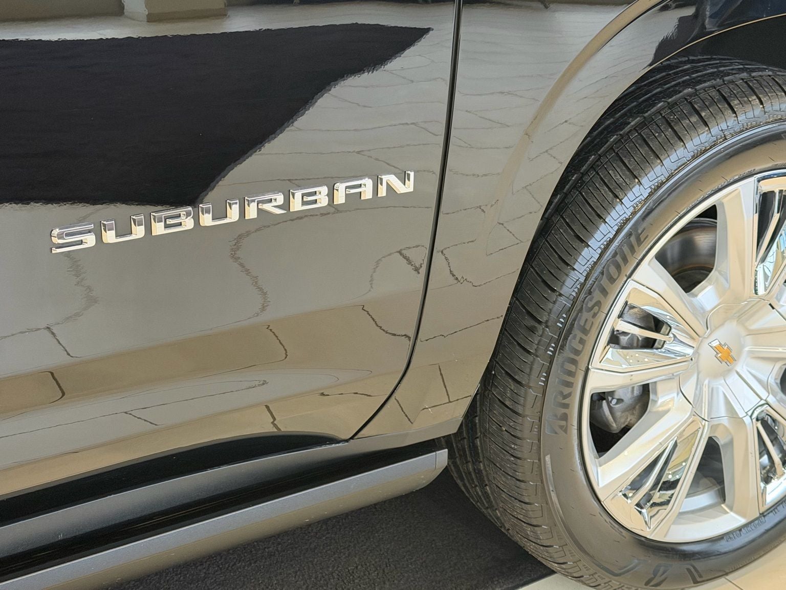 2023 Chevrolet Suburban High Country