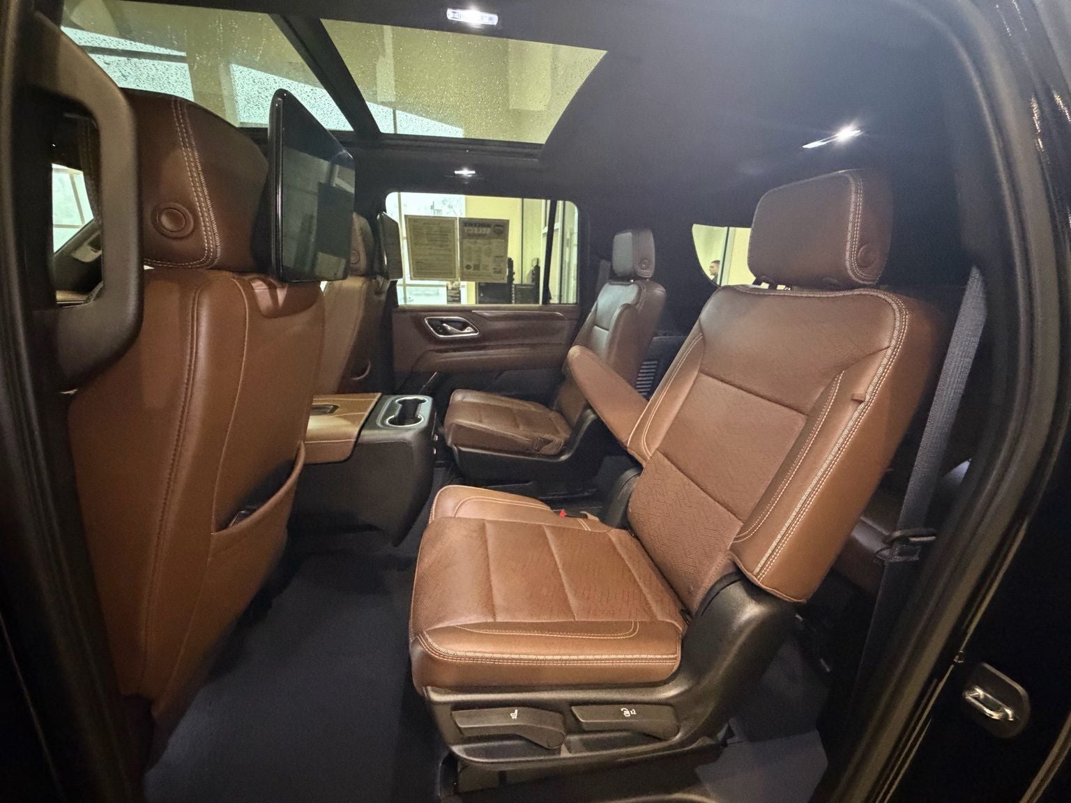 2023 Chevrolet Suburban High Country