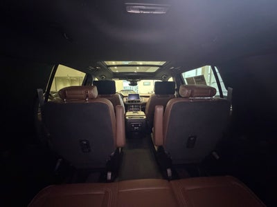 2023 Chevrolet Suburban High Country