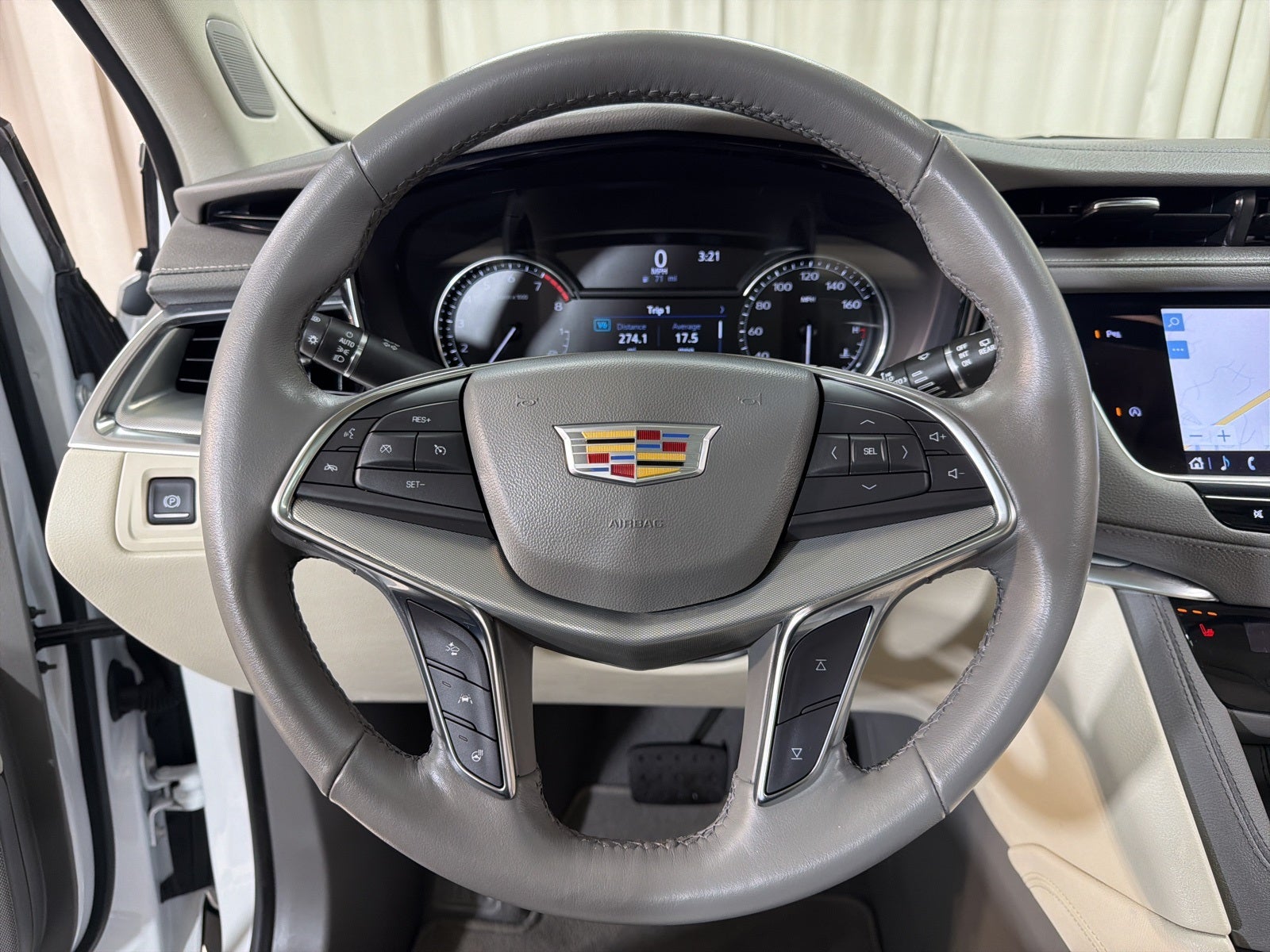 2022 Cadillac XT5 Premium Luxury
