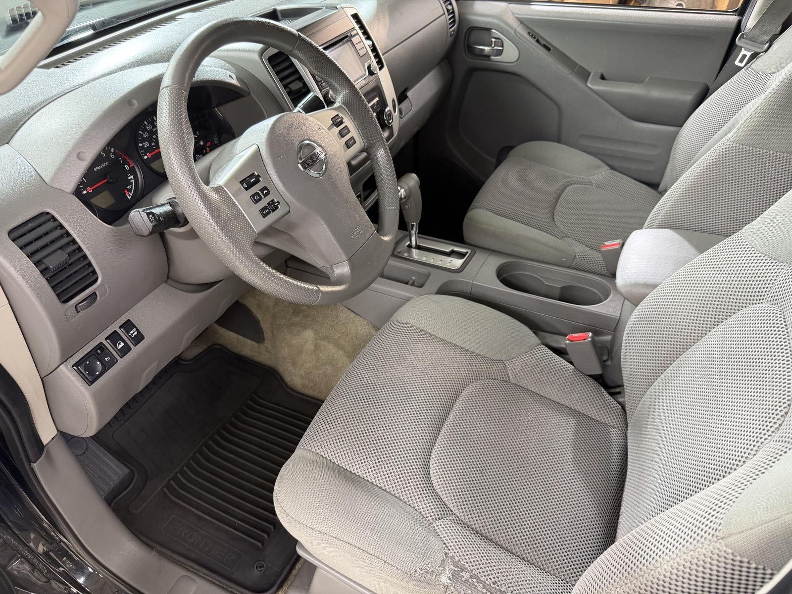 2016 Nissan Frontier SV