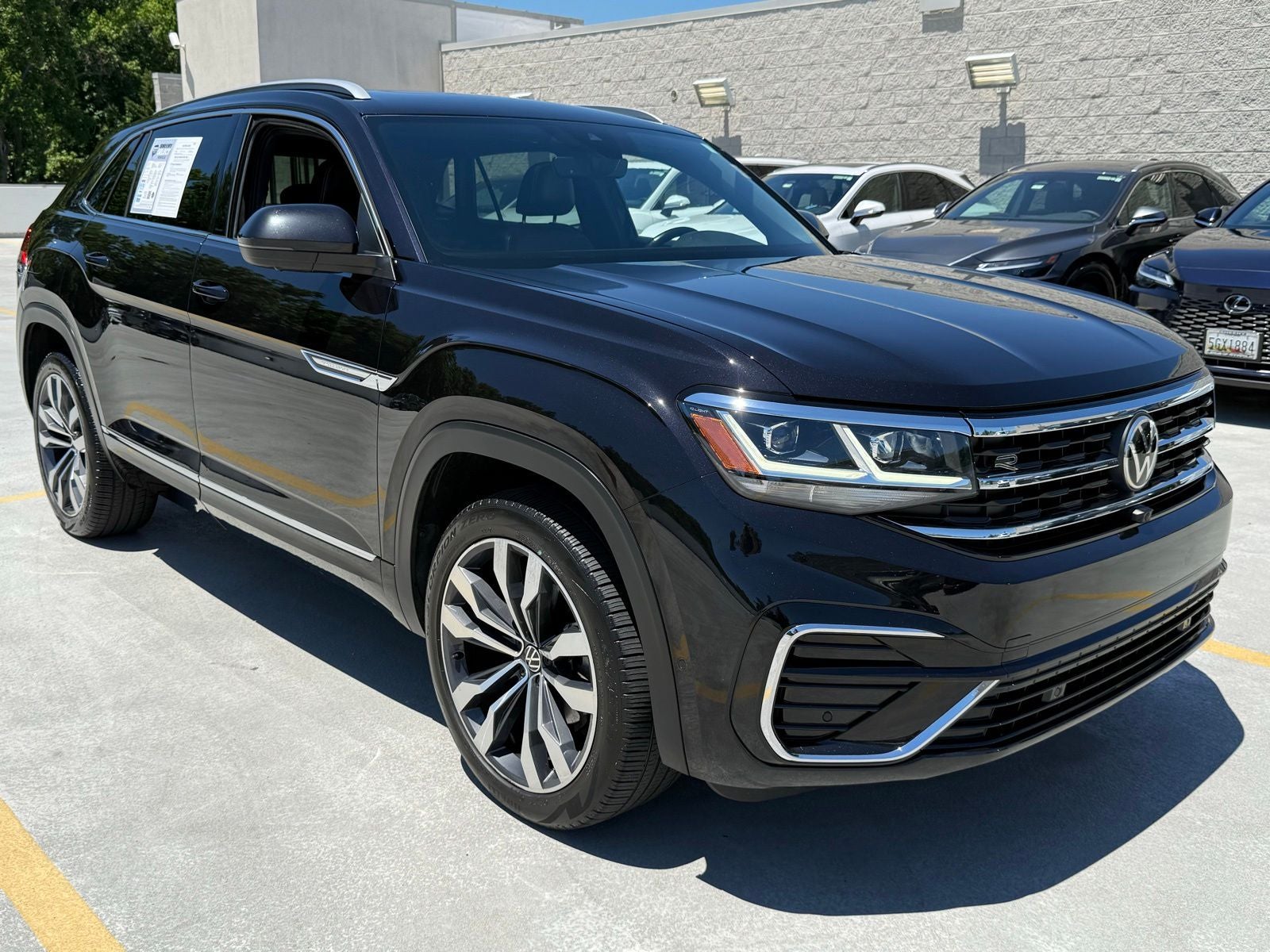 2022 Volkswagen Atlas Cross Sport 3.6L V6 SEL Premium R-Line