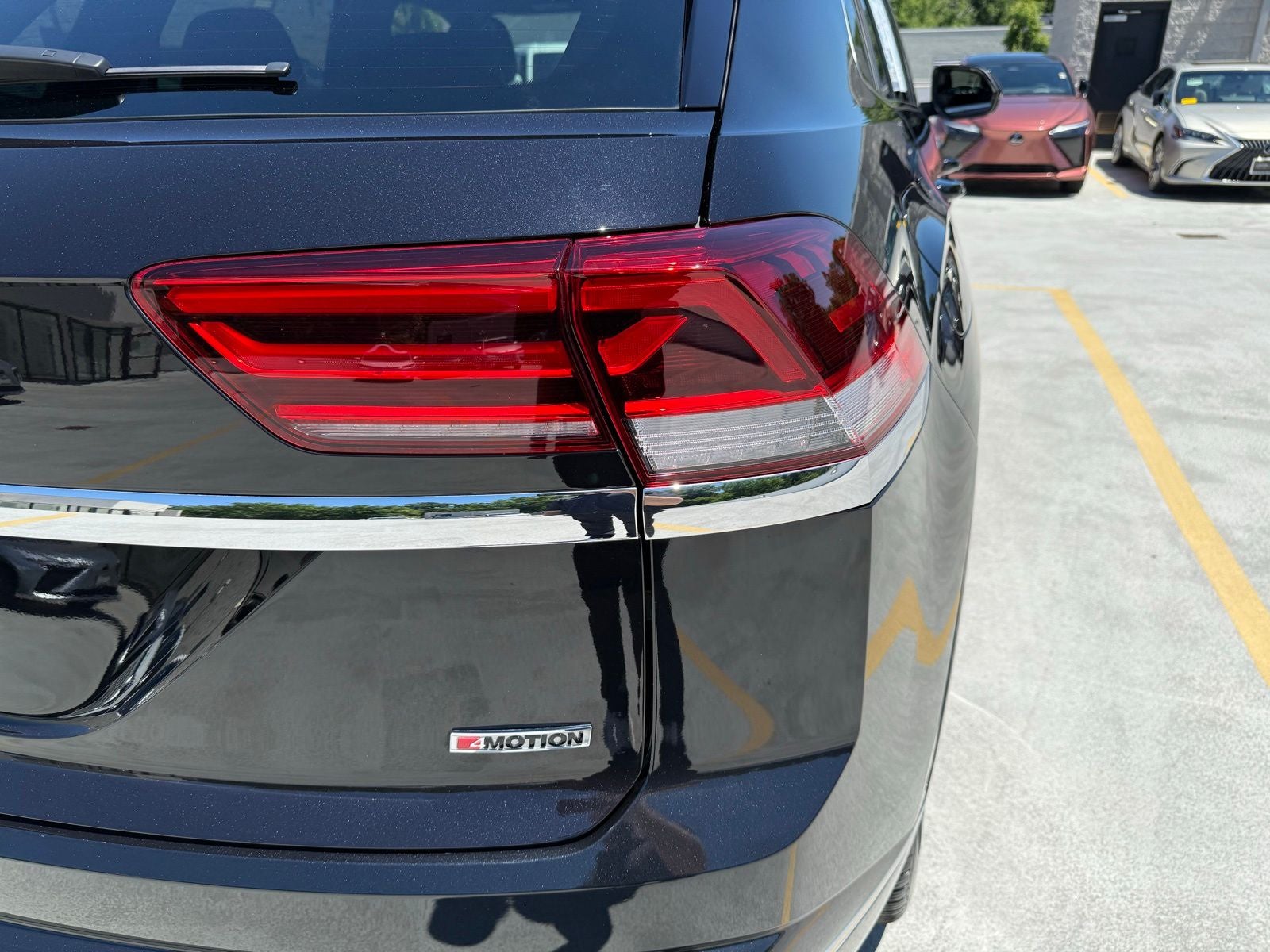 2022 Volkswagen Atlas Cross Sport 3.6L V6 SEL Premium R-Line