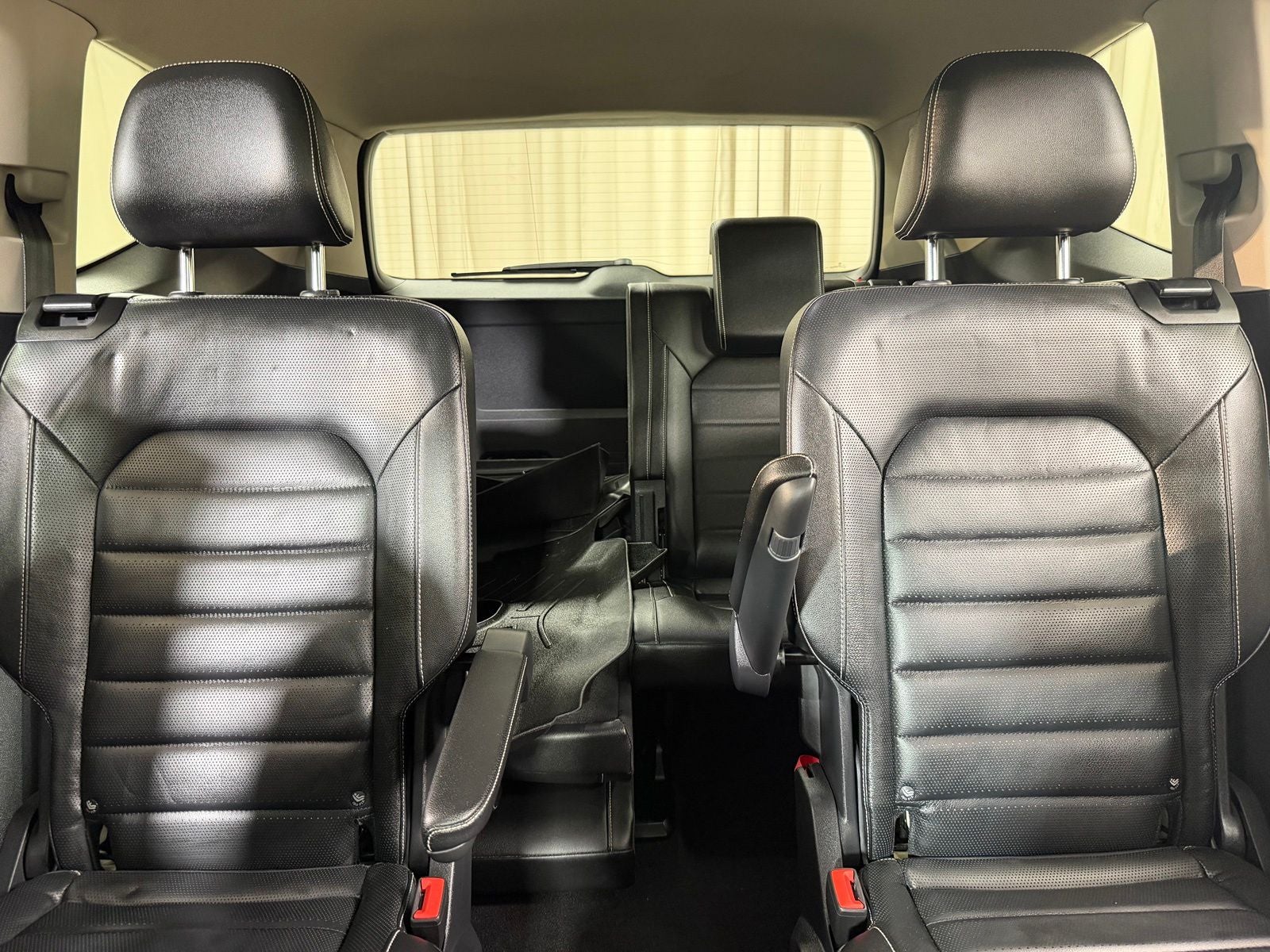 2022 Volkswagen Atlas 3.6L V6 SEL Premium R-Line