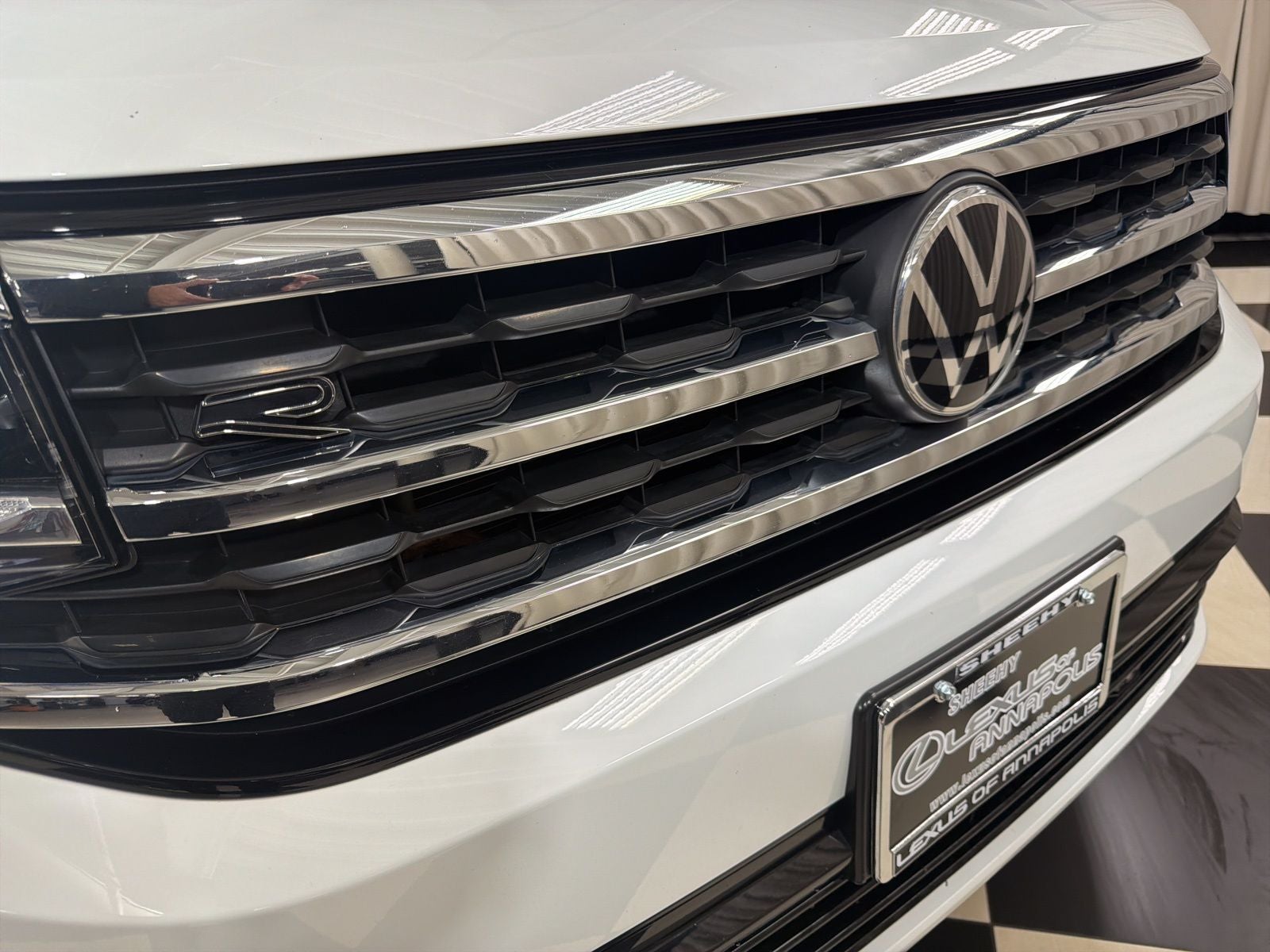 2021 Volkswagen Atlas Cross Sport 3.6L V6 SE w/Technology R-Line