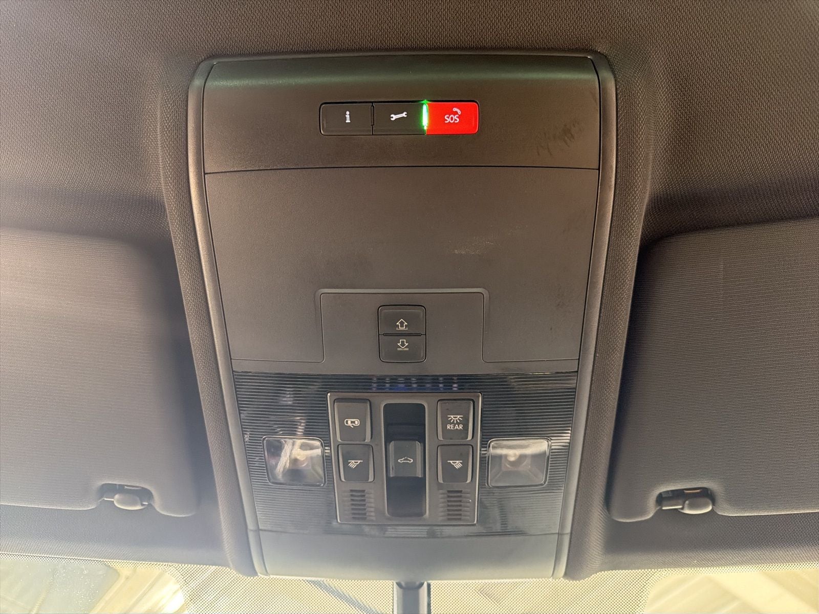 2021 Volkswagen Atlas Cross Sport 3.6L V6 SE w/Technology R-Line