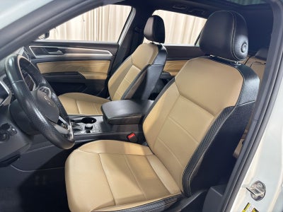 2021 Volkswagen Atlas Cross Sport 3.6L V6 SE w/Technology R-Line