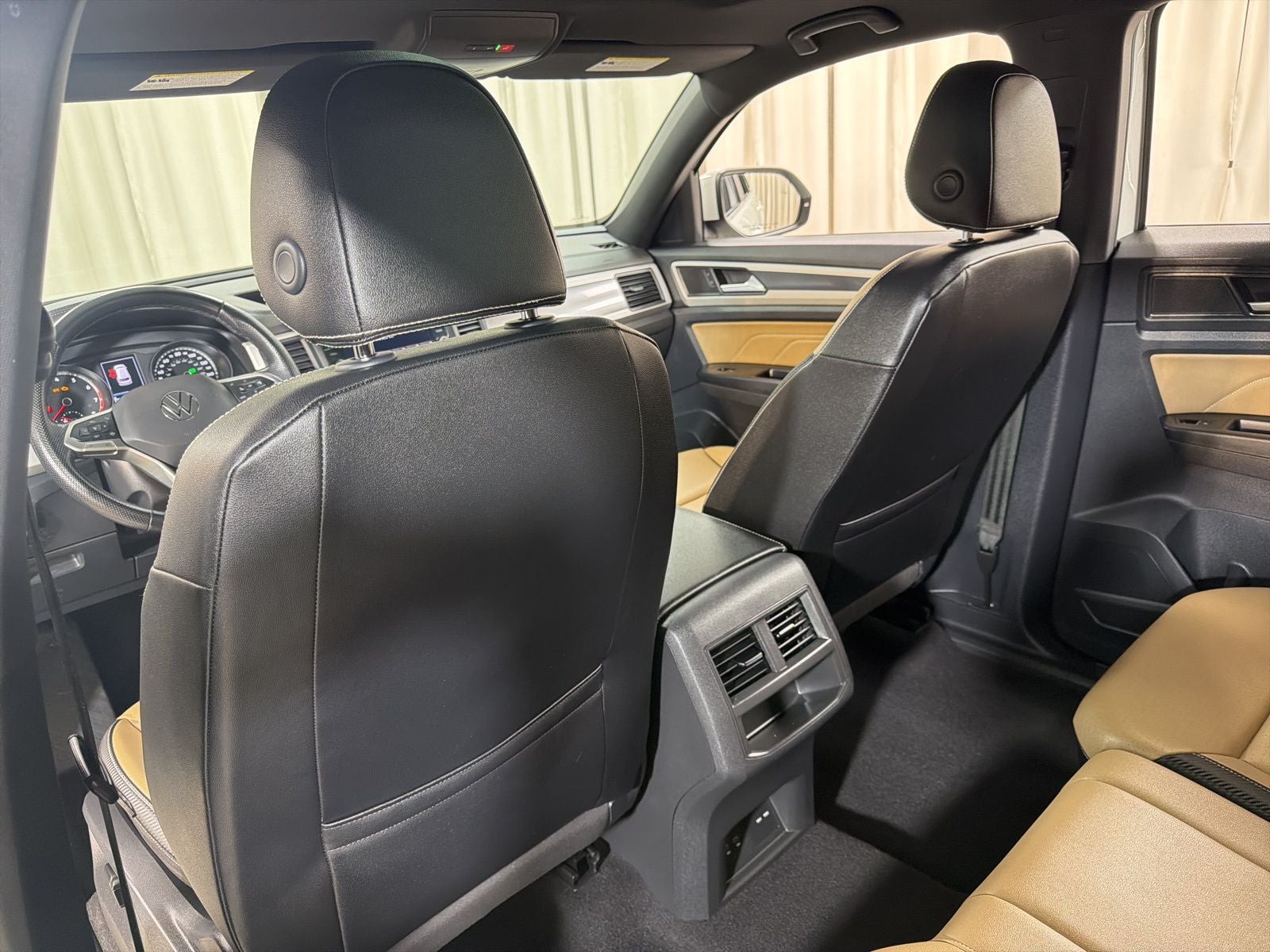 2021 Volkswagen Atlas Cross Sport 3.6L V6 SE w/Technology R-Line