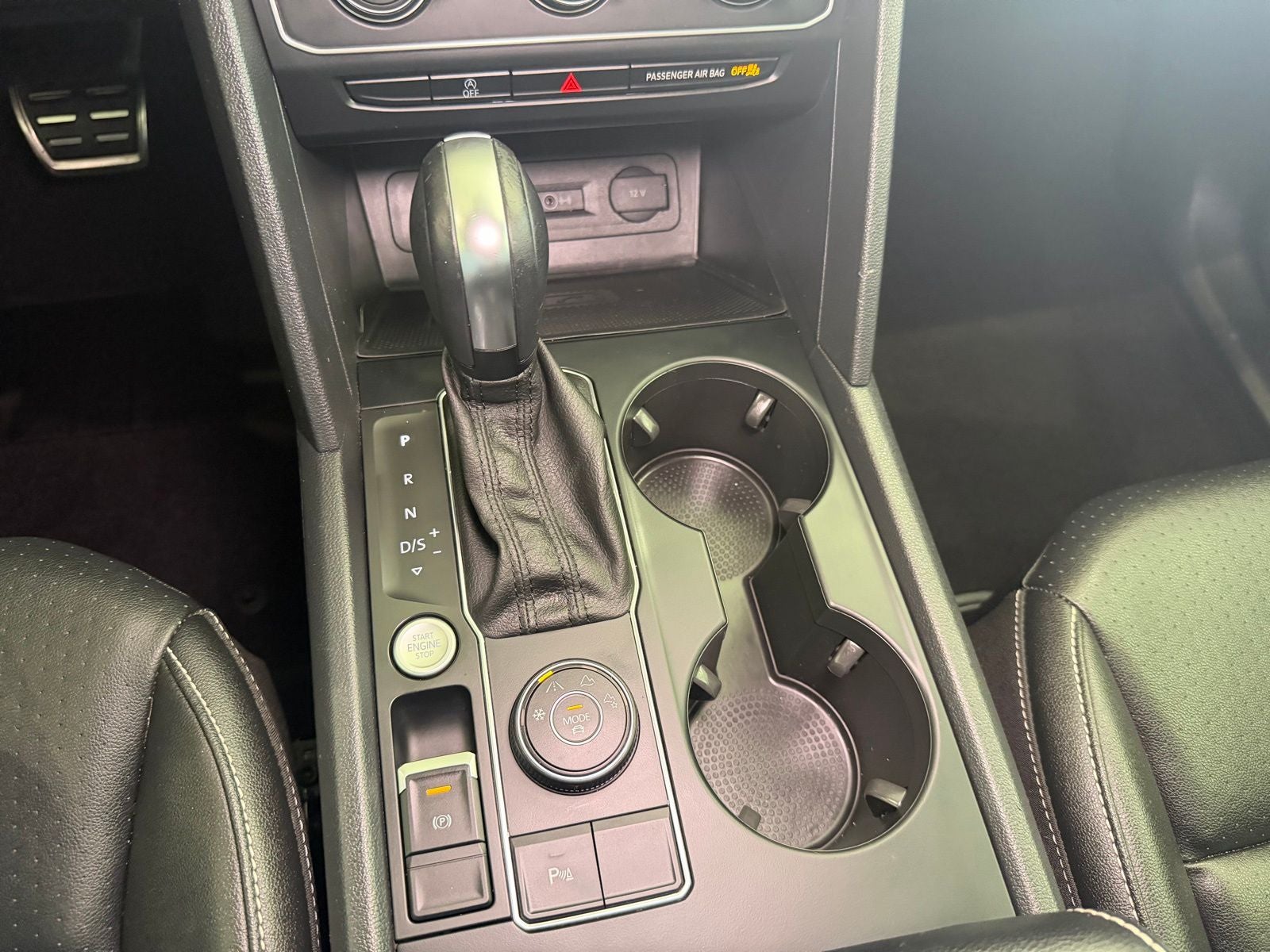 2021 Volkswagen Atlas 3.6L V6 SE w/Technology R-Line