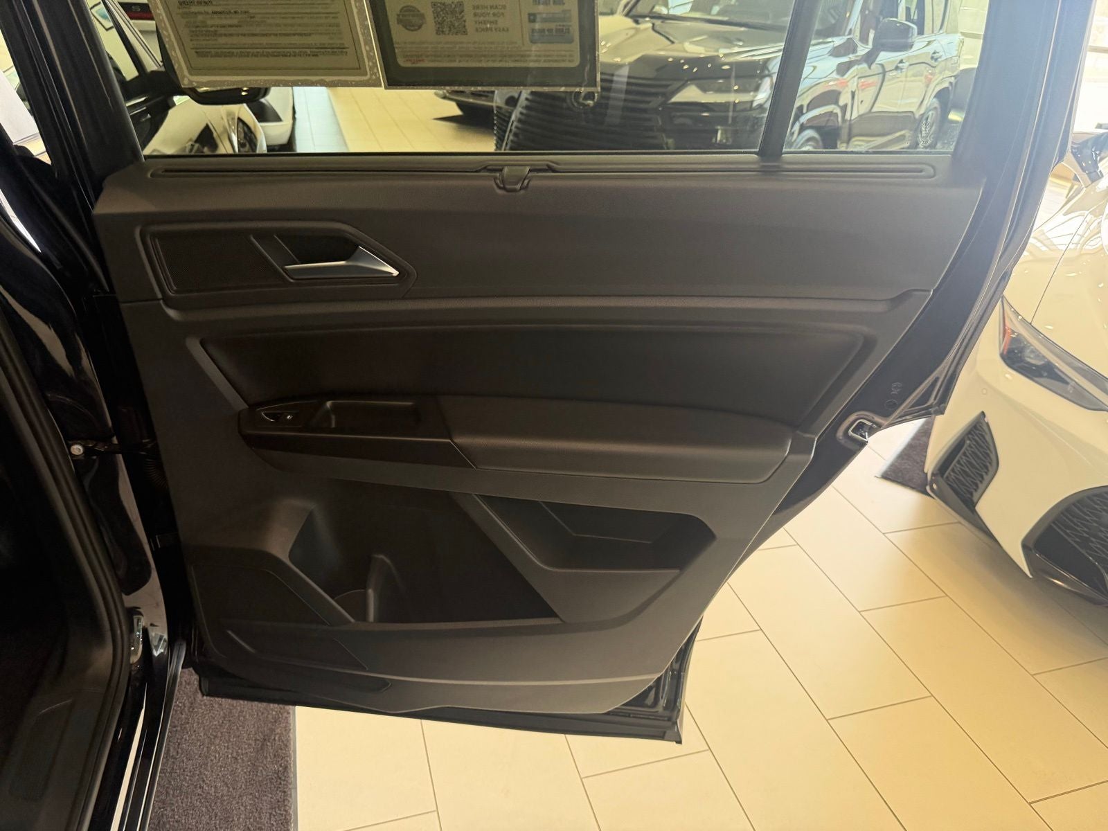 2021 Volkswagen Atlas 3.6L V6 SE w/Technology R-Line