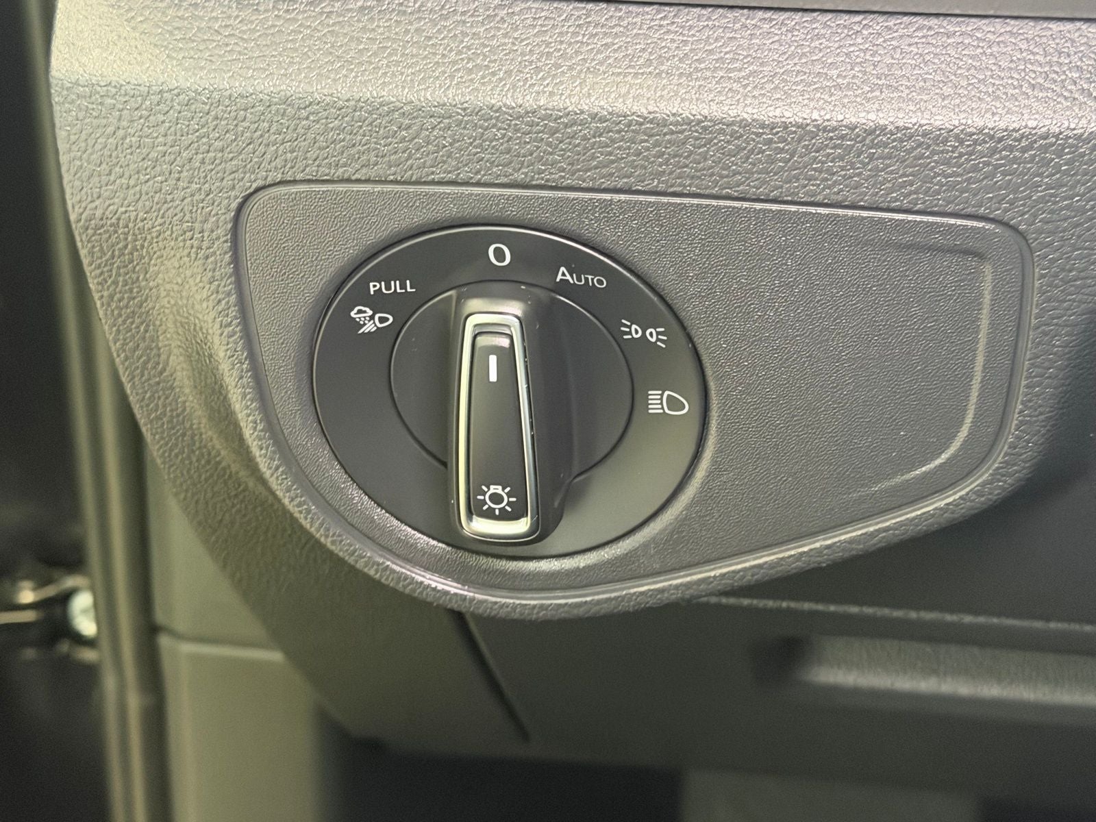 2021 Volkswagen Atlas 3.6L V6 SE w/Technology R-Line