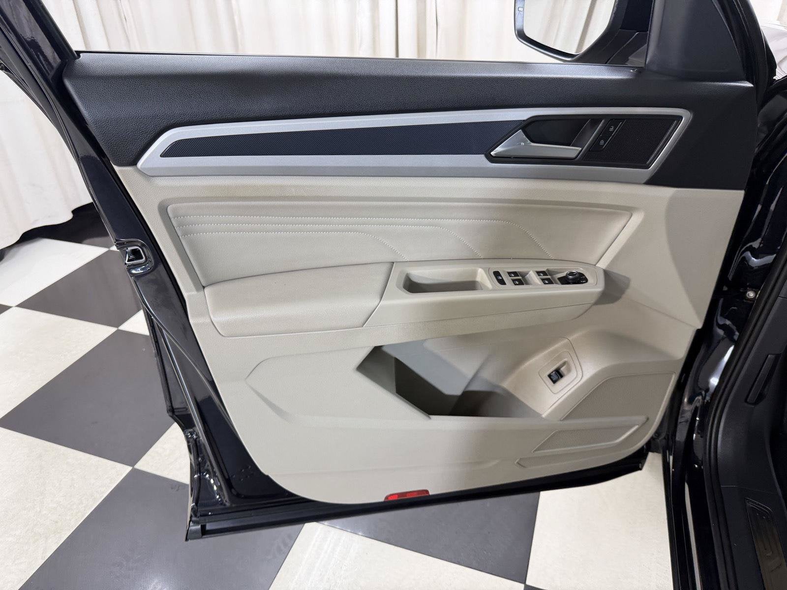 2023 Volkswagen Atlas 3.6L V6 SEL R-Line