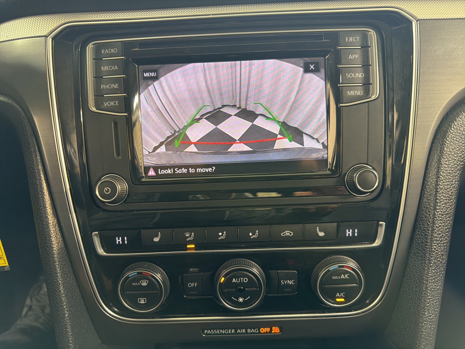 2018 Volkswagen Passat 2.0T R-Line