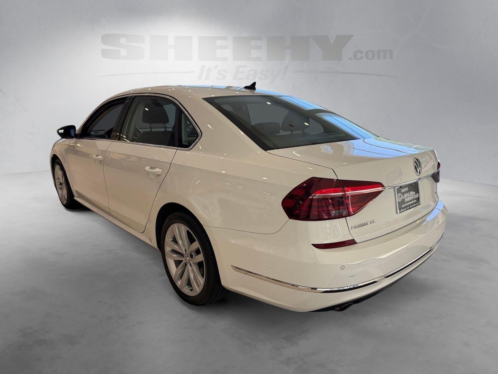 2018 Volkswagen Passat 2.0T SE