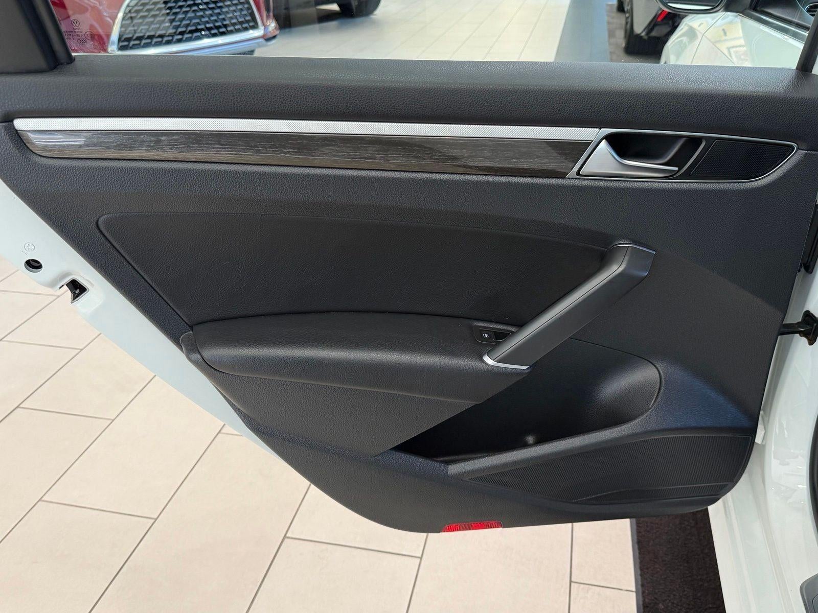2018 Volkswagen Passat 2.0T SE