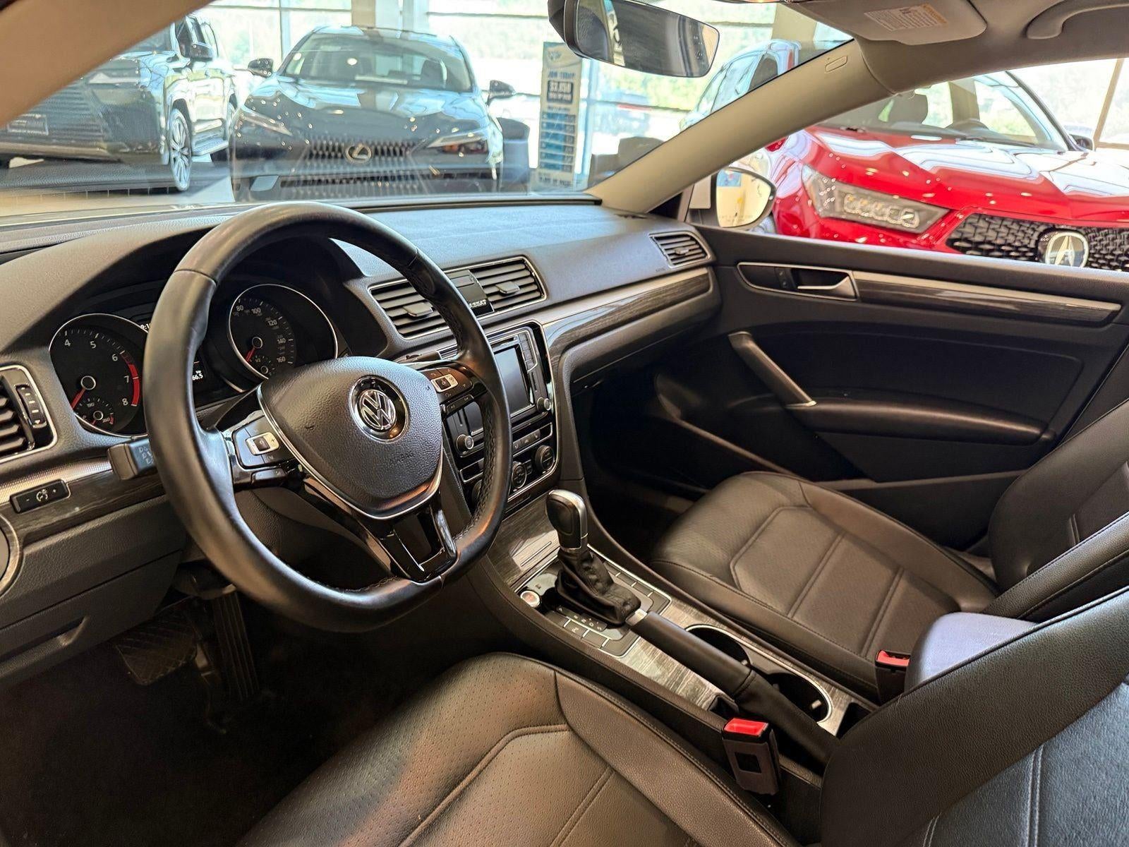 2018 Volkswagen Passat 2.0T SE