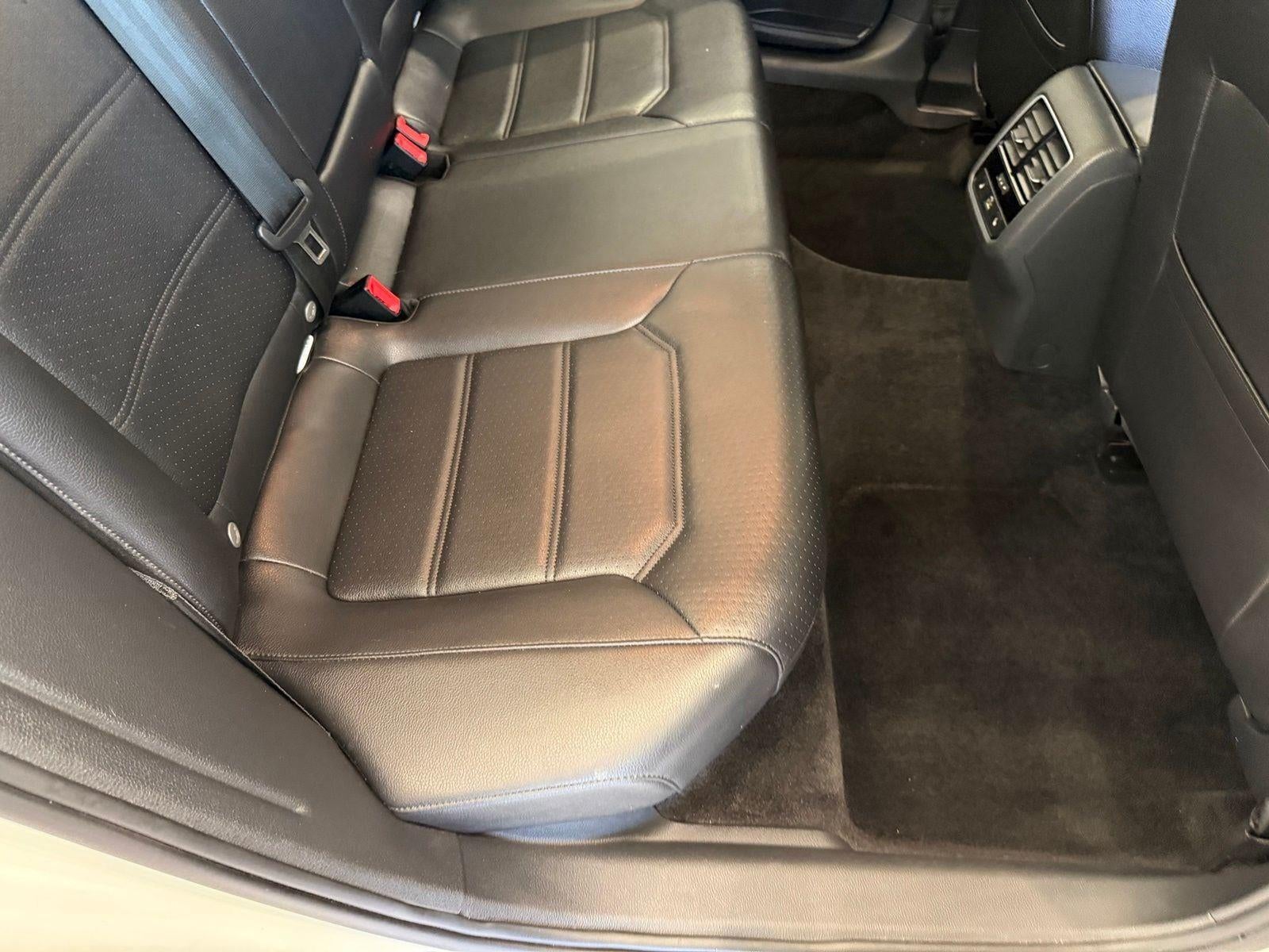 2018 Volkswagen Passat 2.0T SE