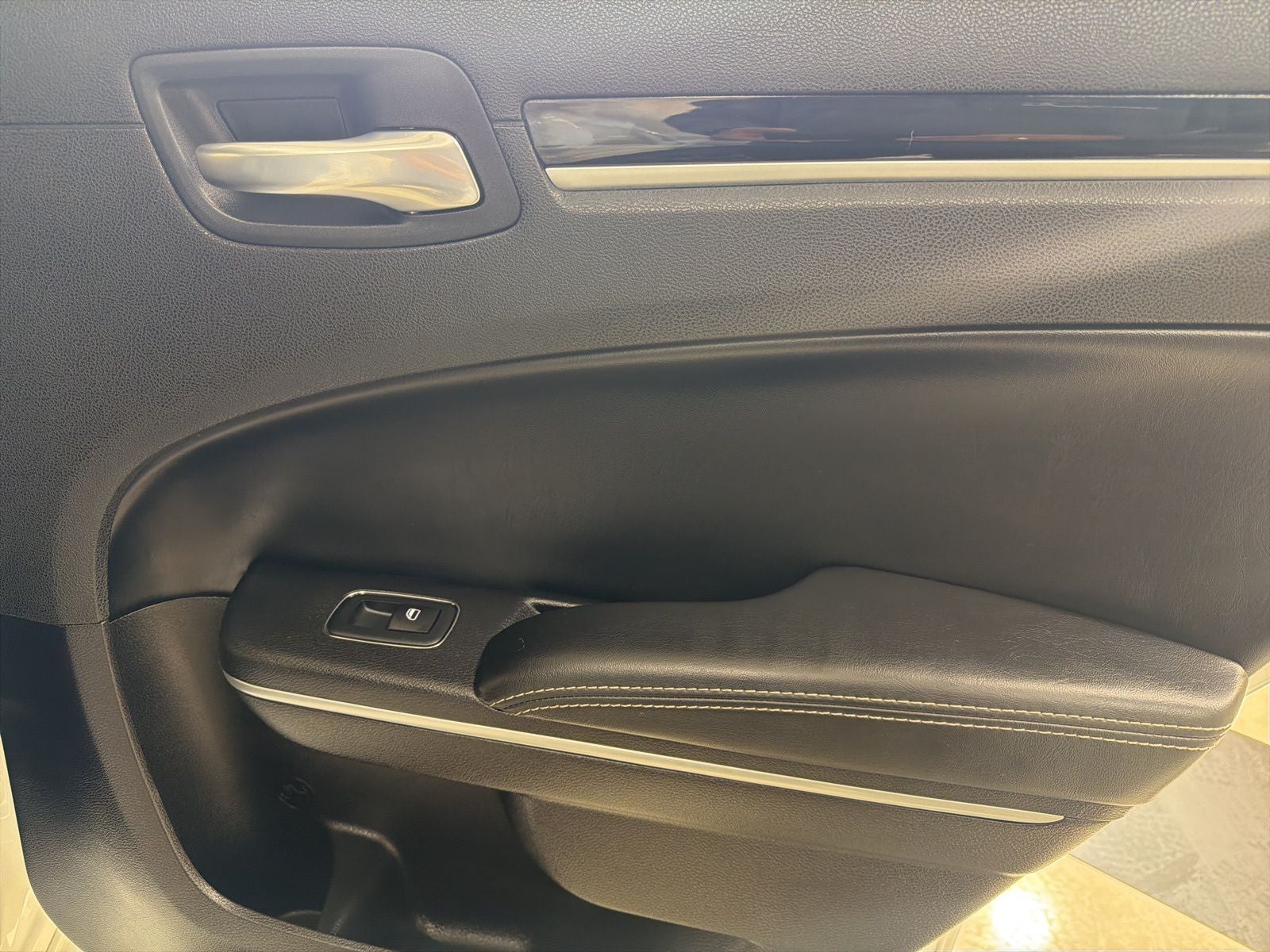 2021 Chrysler 300 S