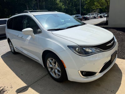 2017 Chrysler Pacifica Touring L Plus