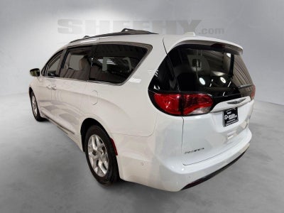 2017 Chrysler Pacifica Touring L Plus