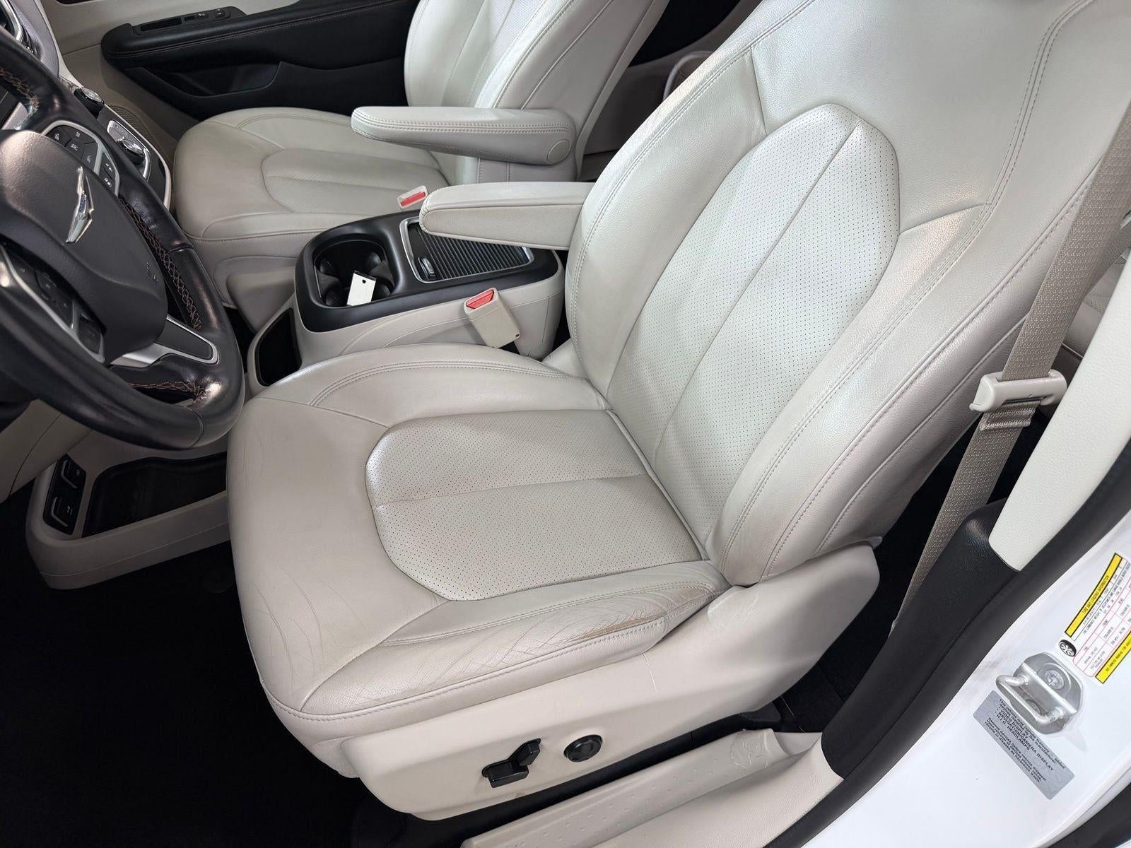 2017 Chrysler Pacifica Touring L Plus