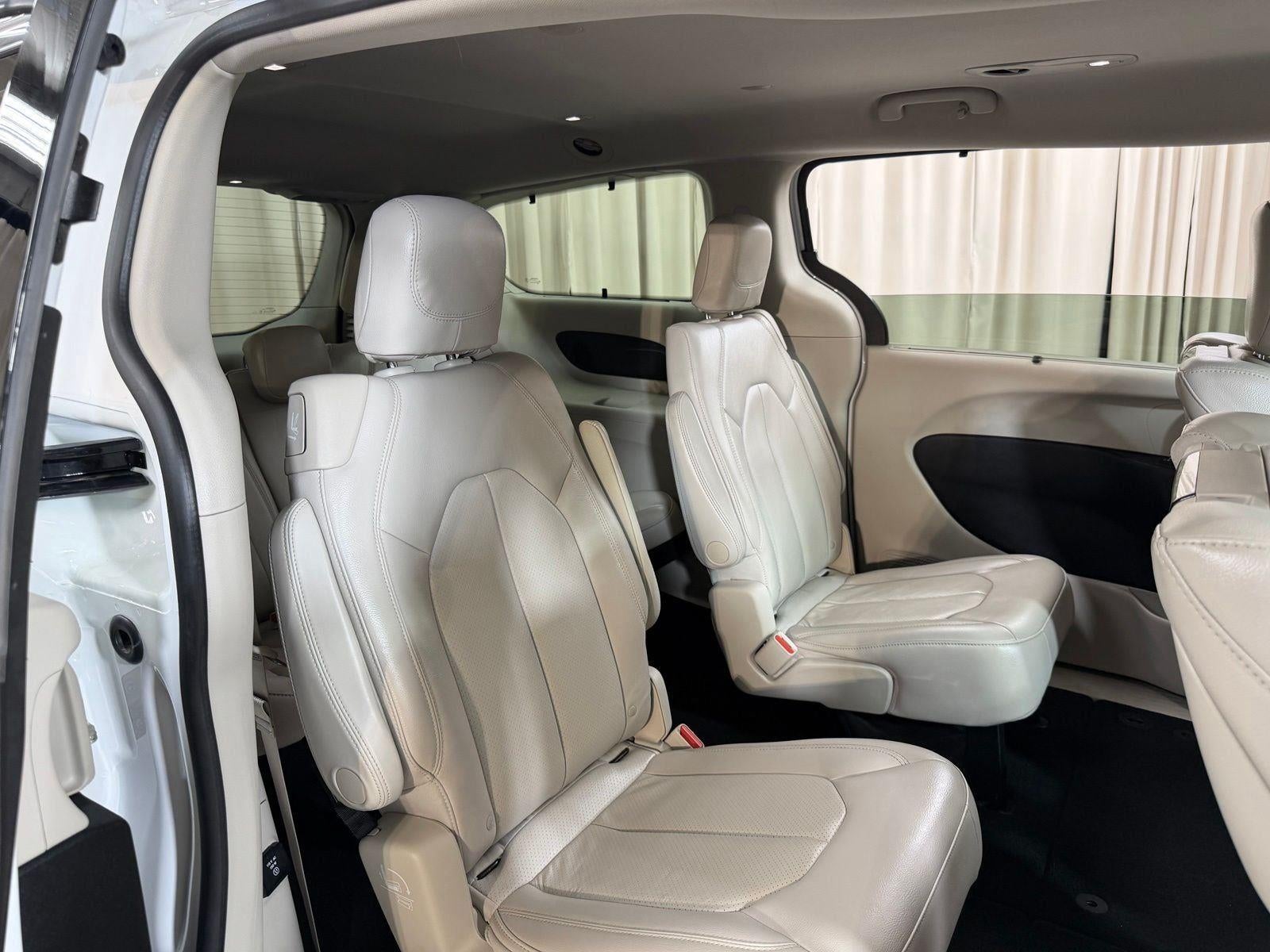 2017 Chrysler Pacifica Touring L Plus