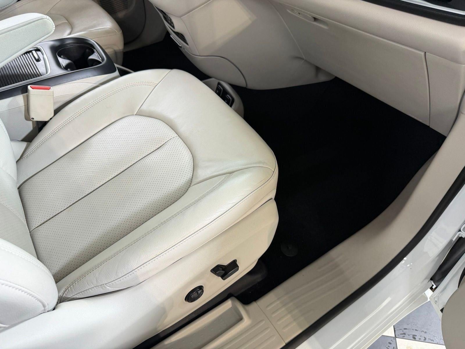 2017 Chrysler Pacifica Touring L Plus
