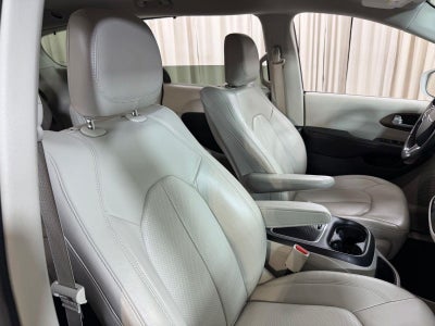 2017 Chrysler Pacifica Touring L Plus