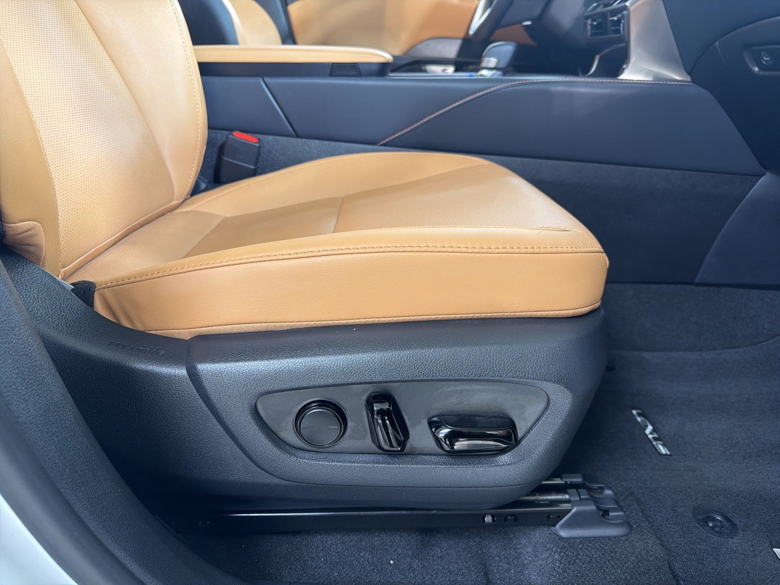 2026 Lexus RX 350h Premium