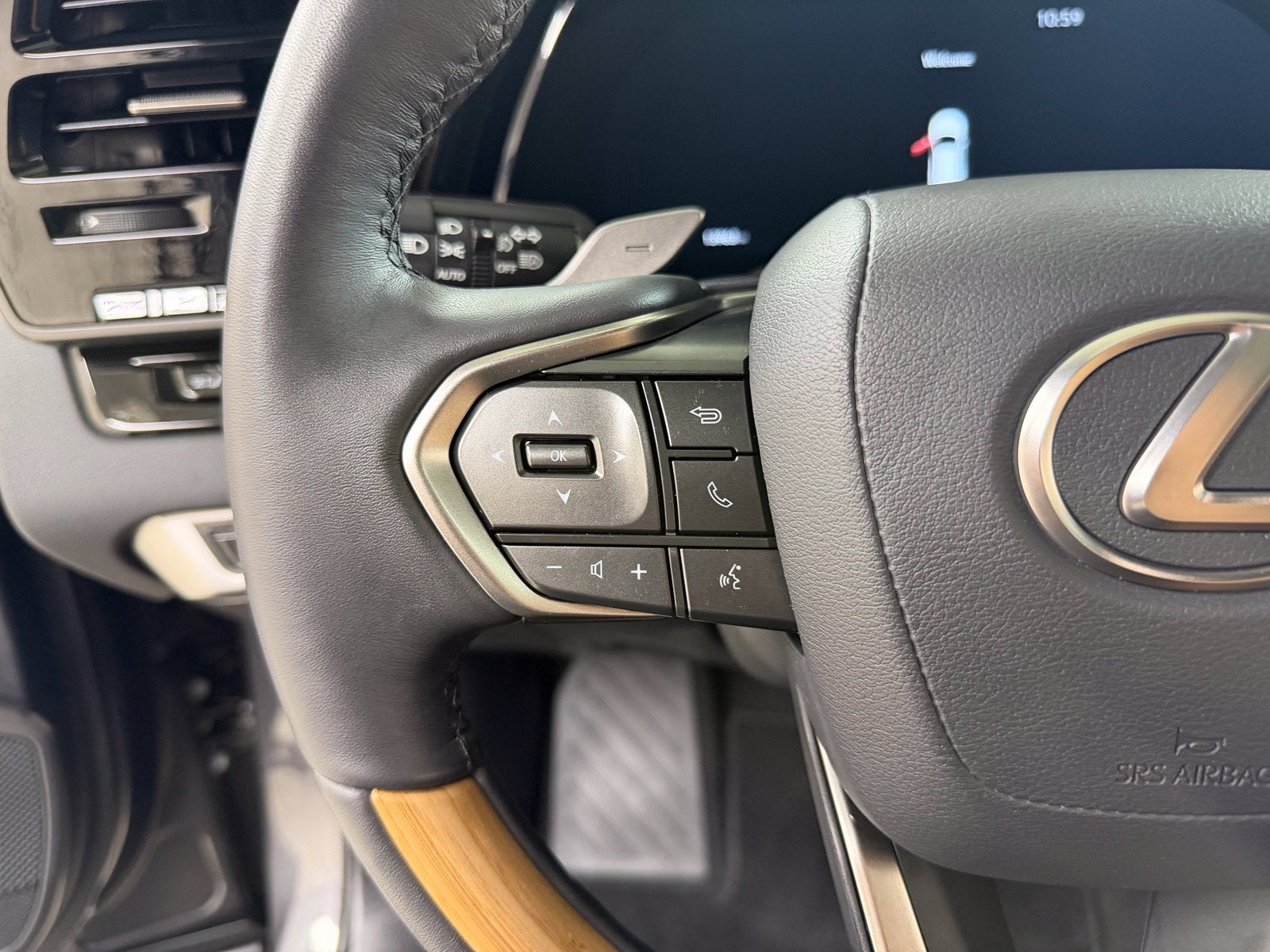 2025 Lexus RX 350h Premium