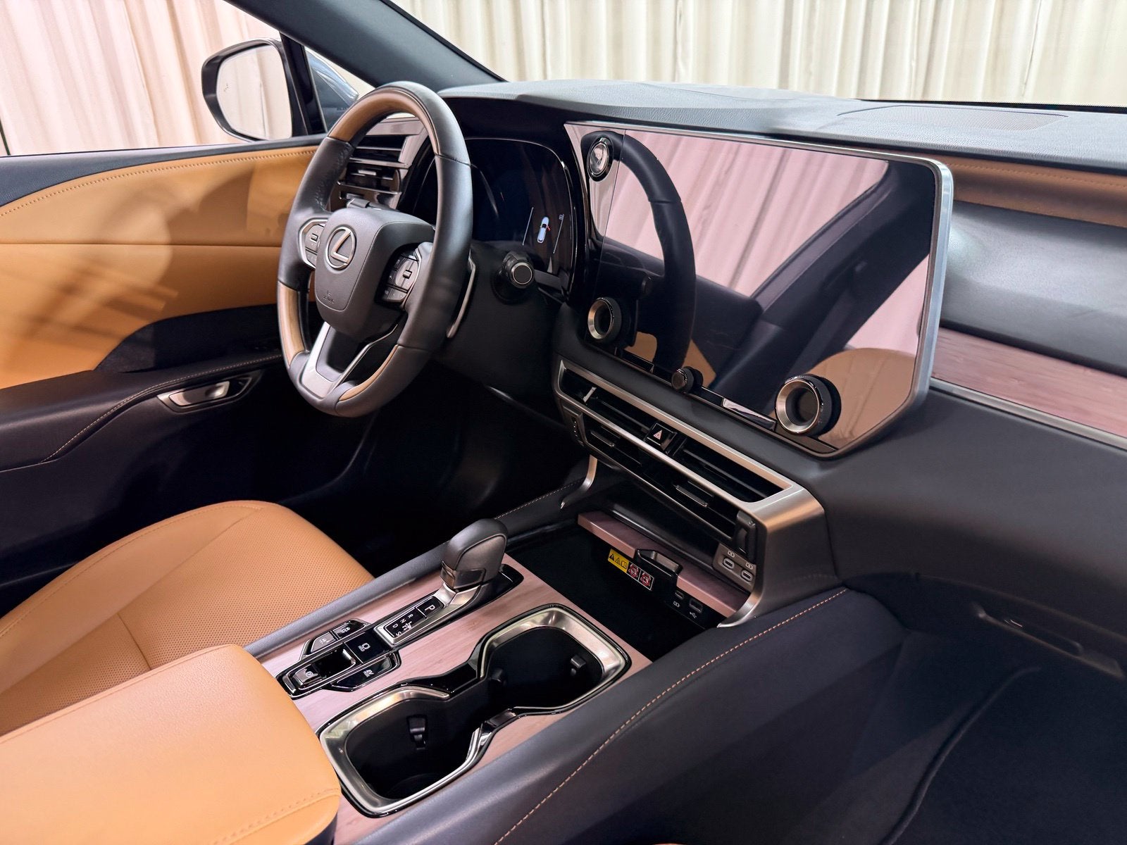 2025 Lexus RX 350h Premium