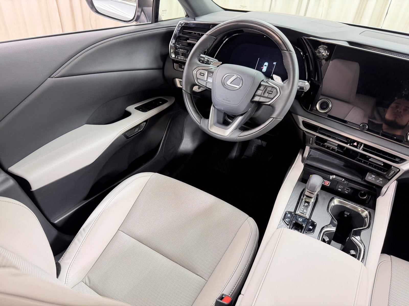 2025 Lexus RX 350h Premium