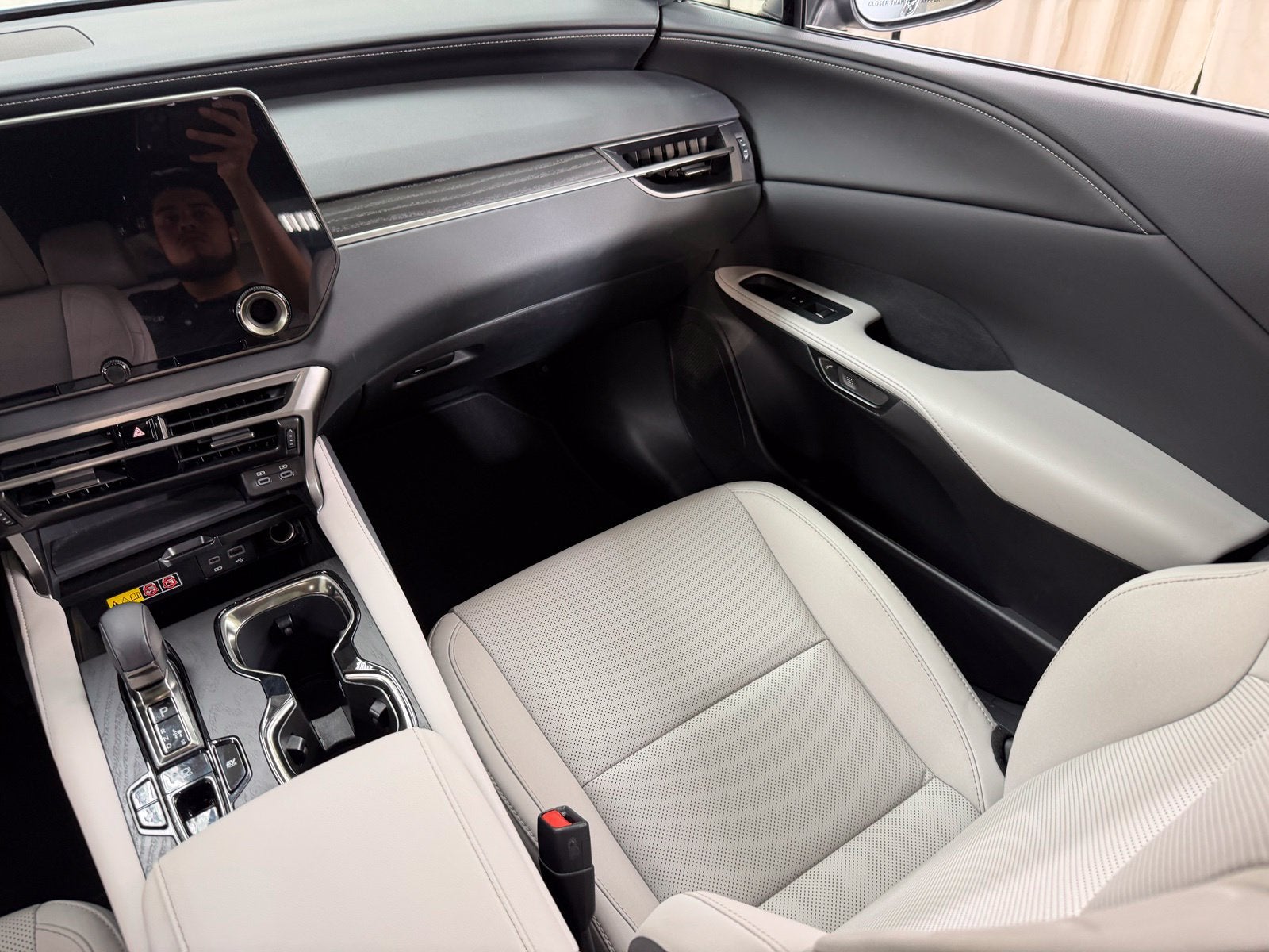 2025 Lexus RX 350h Premium