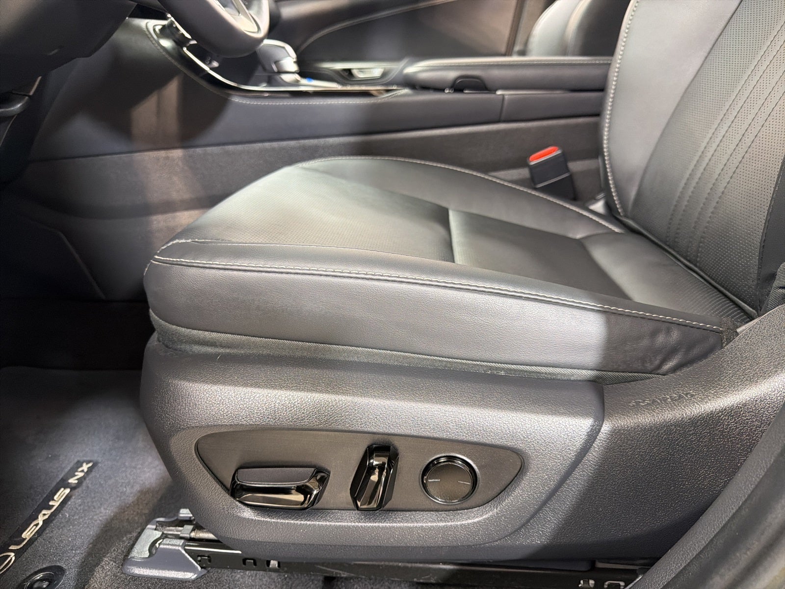 2024 Lexus NX 350h Premium