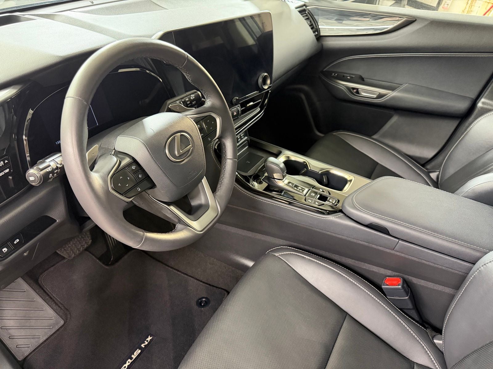 2023 Lexus NX 350h Premium