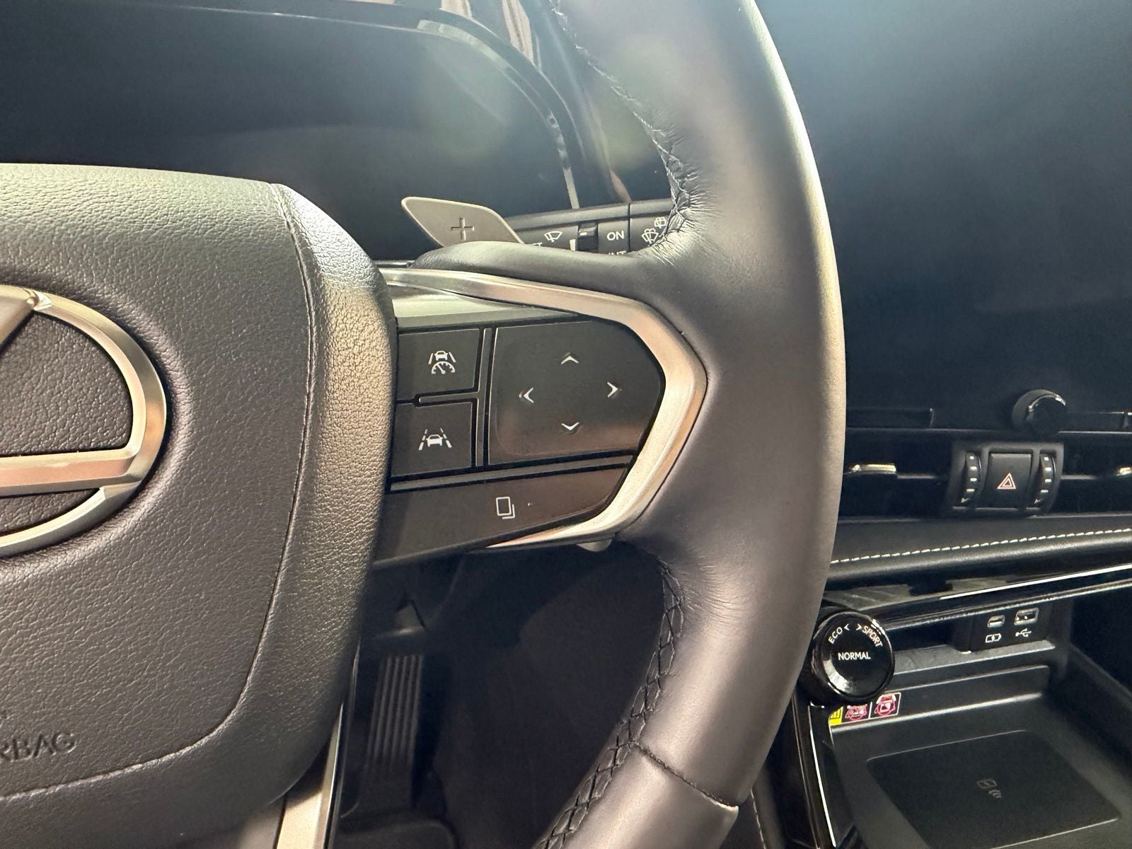 2023 Lexus NX 350h Premium