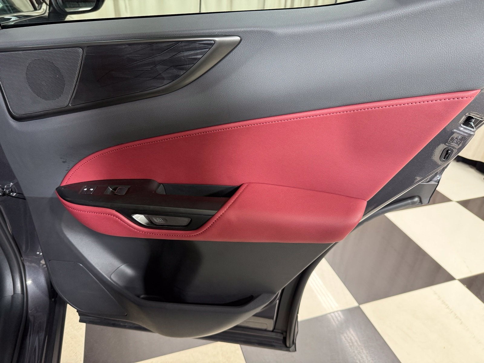 2026 Lexus NX 350h Premium