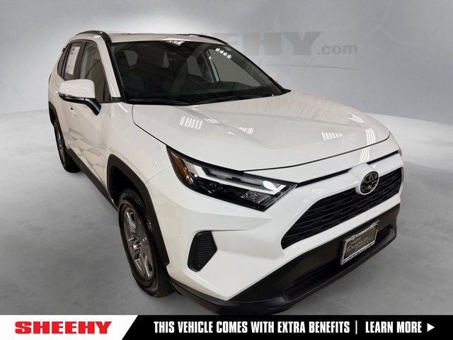 2025 Toyota RAV4 XLE AWD's photo