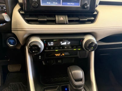 2019 Toyota RAV4 Hybrid XLE