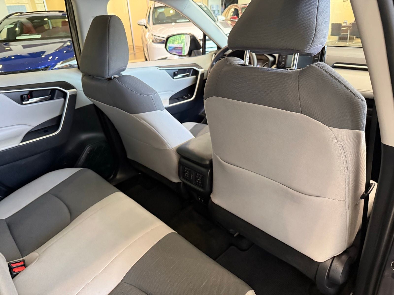 2019 Toyota RAV4 Hybrid XLE