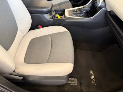 2019 Toyota RAV4 Hybrid XLE