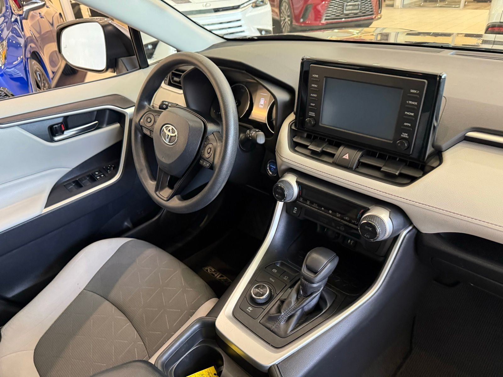 2019 Toyota RAV4 Hybrid XLE
