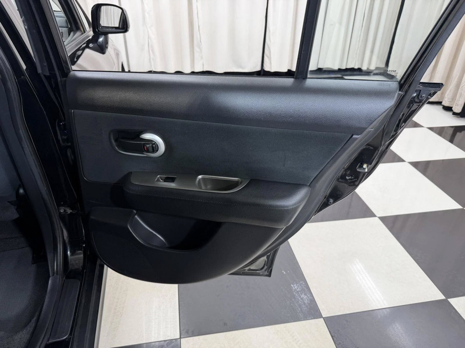 2012 Nissan Versa 1.8 S