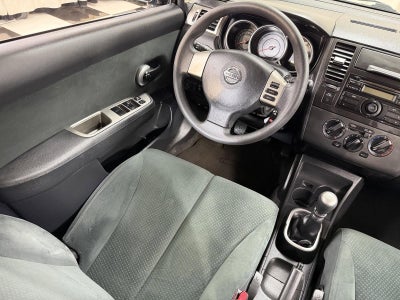 2012 Nissan Versa 1.8 S
